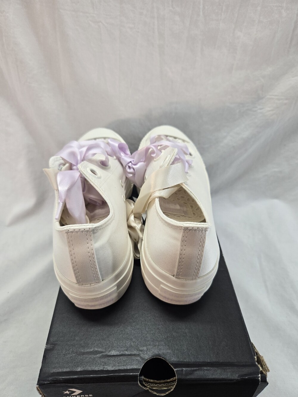 Converse Chuck Taylor Lift Platform Egret Low Shoe Women's 7.5 Sneakers New - Picture 4 of 7